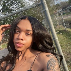 Meet your Posher, Quierra